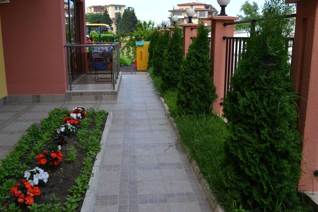Apart Lev Ravda Kültér fotó
